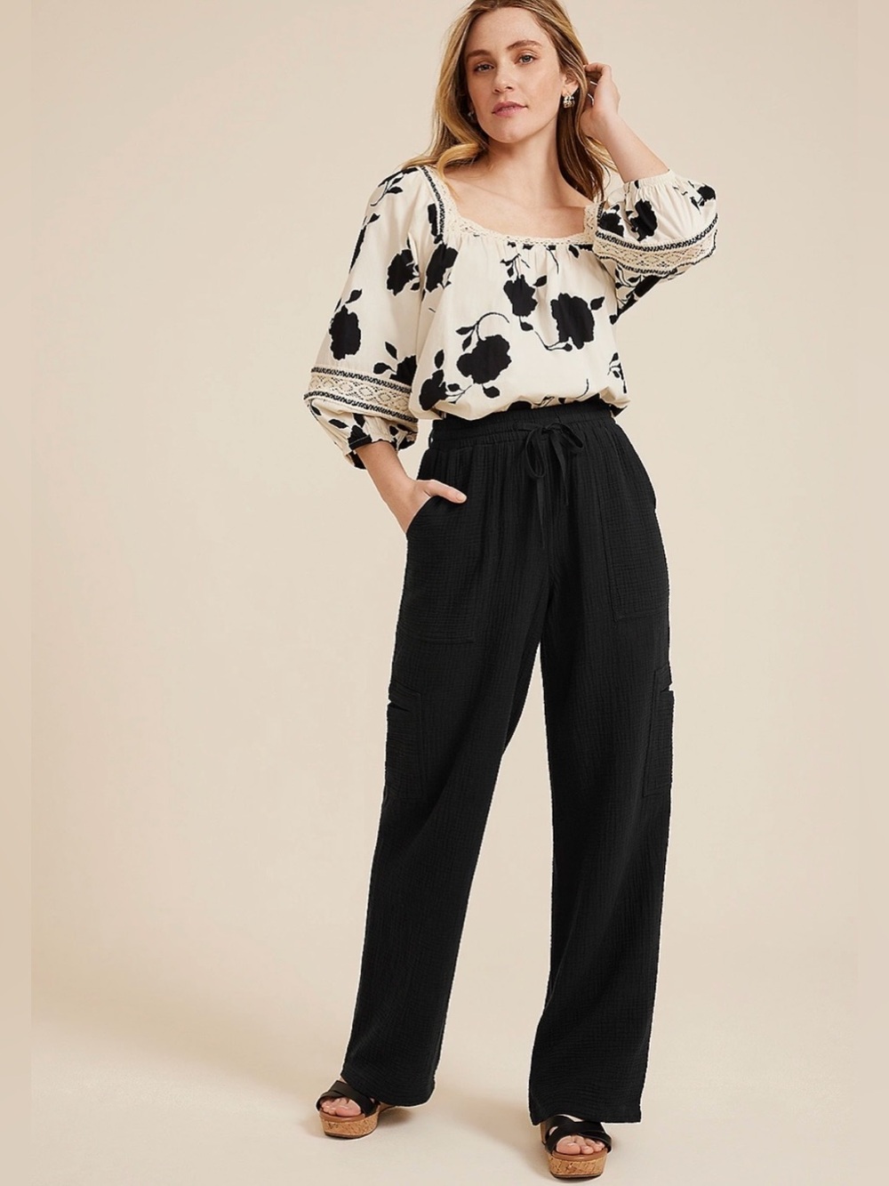 Maurices Womens Plus Size High Rise Cargo Wide Leg Pants Size 24W Black Coastal